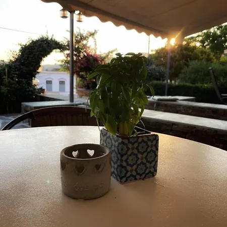 Apartman Giasemi Kárisztosz