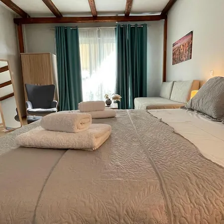 Giasemi Apartmán *