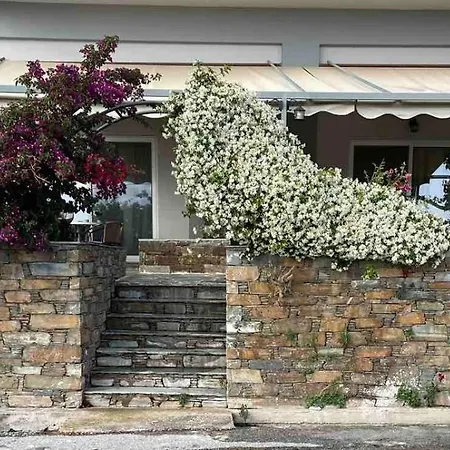 Giasemi * Kárisztosz